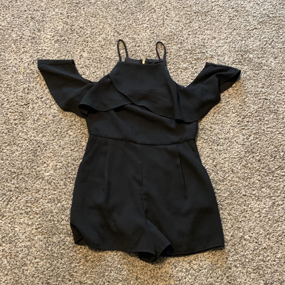 Black cold shoulder romper. Size Large